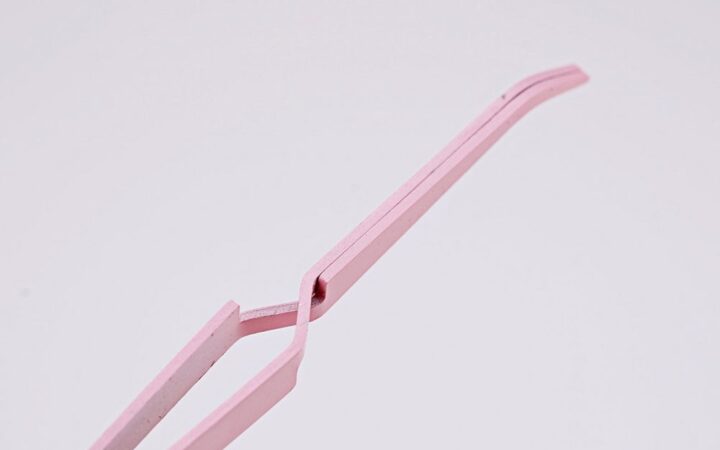 Beginner’s Guide to Reverse-Action Nail Tweezers